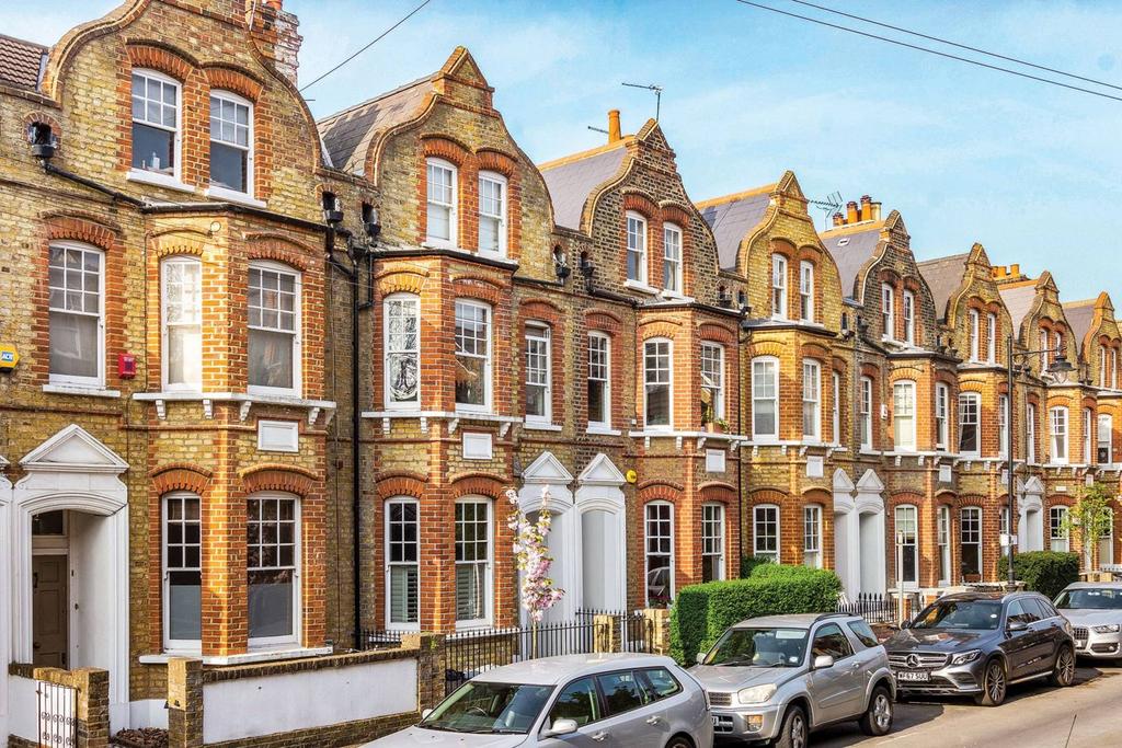Ruvigny Gardens, West Putney, London, SW15 4 bed terraced house to rent