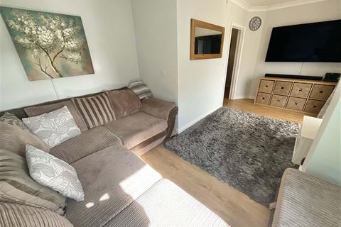 3 bedroom semi-detached house for sale, Grange Farm Drive, Aston, Sheffield, S26 2GY