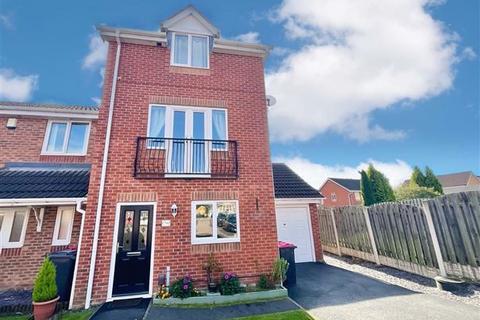 3 bedroom semi-detached house for sale, Grange Farm Drive, Aston, Sheffield, S26 2GY