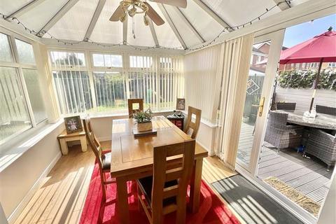 3 bedroom semi-detached house for sale, Grange Farm Drive, Aston, Sheffield, S26 2GY