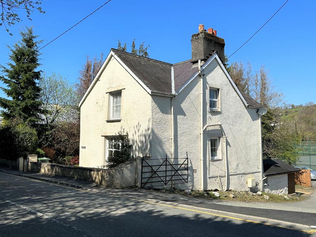 Bodwyn, Arran Road, Dolgellau LL40 1LA 4 bed detached house for sale
