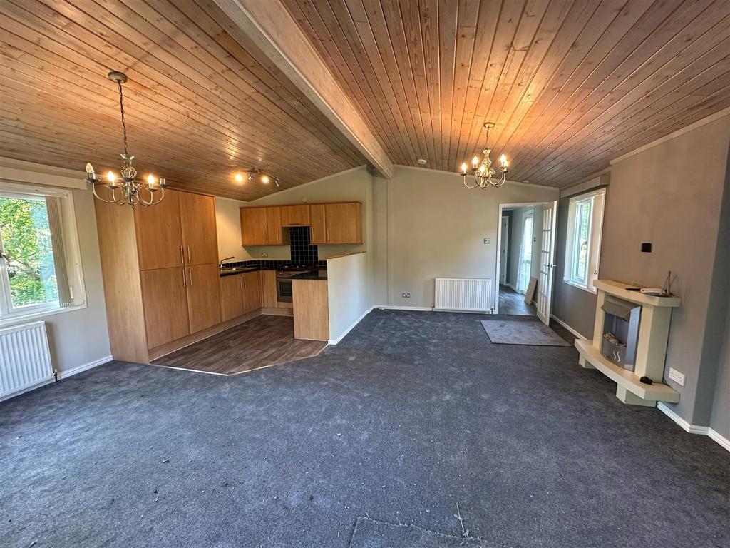 Bwlch Farm Caravan Park, Deganwy, Conwy 2 bed detached bungalow for