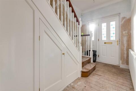 43 Winkworth Road, Banstead, SM7 2QJ