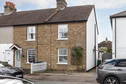 32 Diceland Road, Banstead, SM7 2ET
