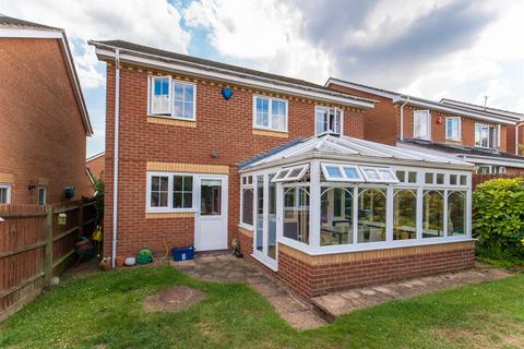 8 Johnsons Field, Olney, MK46 5JF