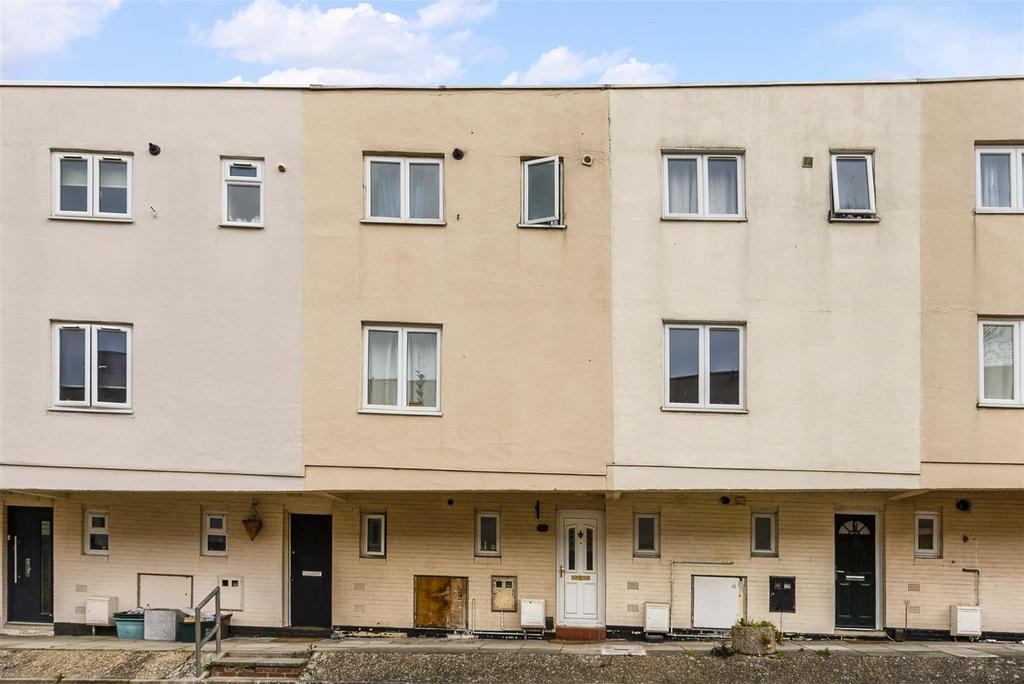 Carleton Road, Tufnell Park, N7 4 bed townhouse for sale £699,000