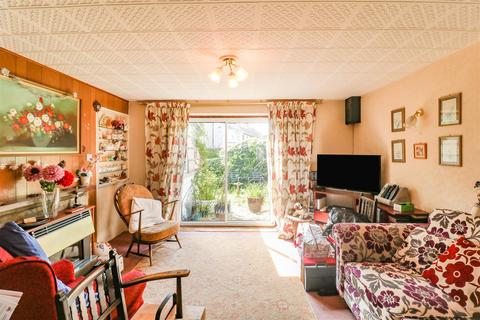 8 Quarry Spring, Harlow, CM20 3HP