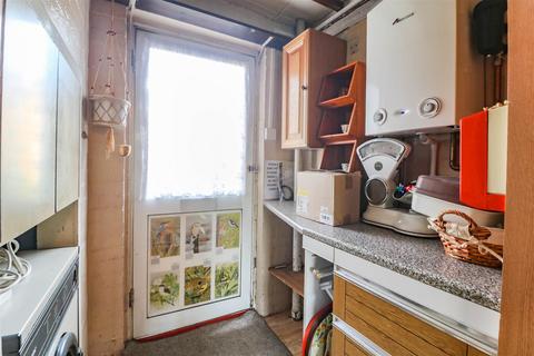 8 Quarry Spring, Harlow, CM20 3HP