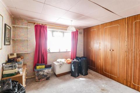 8 Quarry Spring, Harlow, CM20 3HP