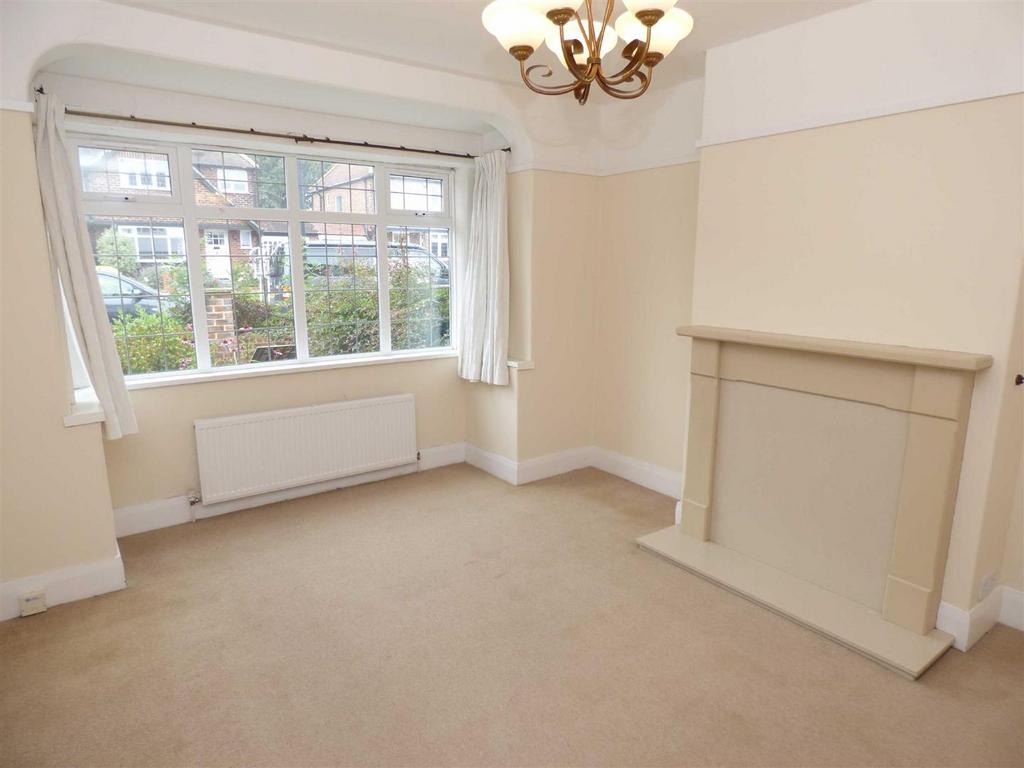 Hartley Avenue, Whitley Bay 3 bed semidetached house £1,300 pcm (£