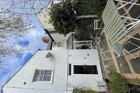 5 Orchard Place, Cardiff, CF11 9DY