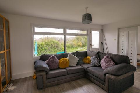 1 bedroom chalet for sale - Fort Road, Lavernock, Penarth