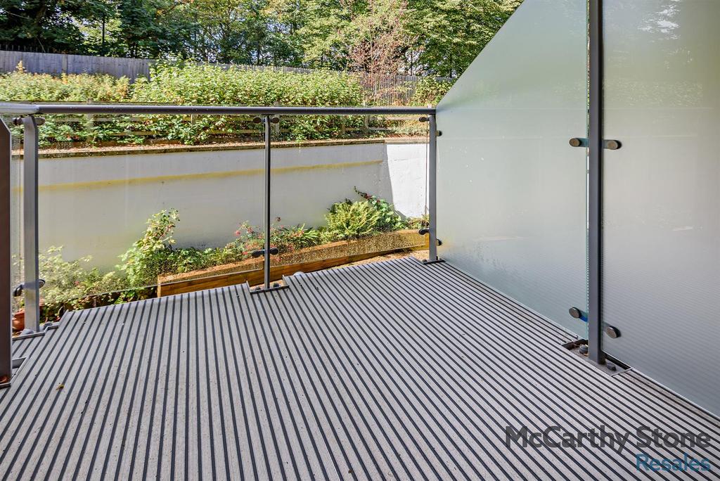 8662396-exterior01-800.jpg