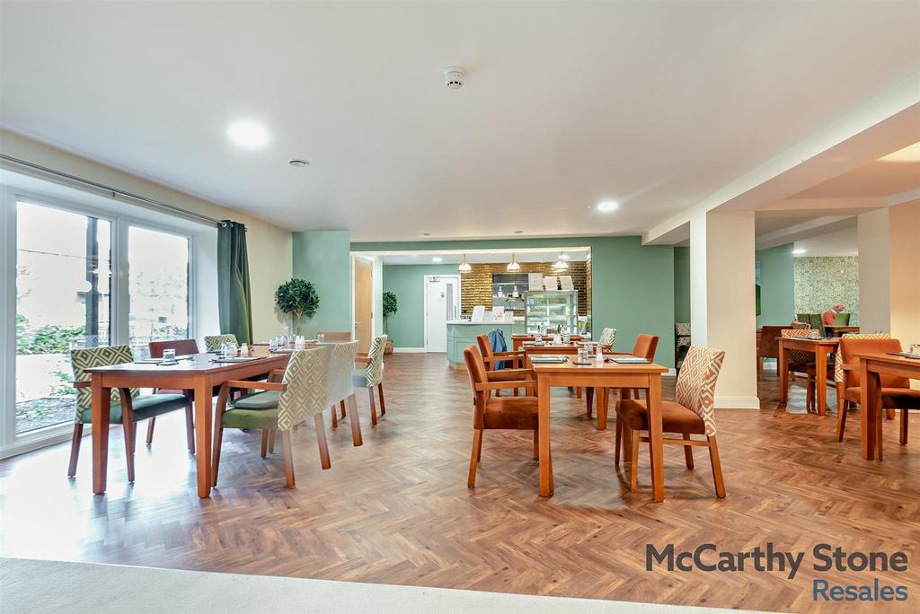 8662396-interior16-800.jpg