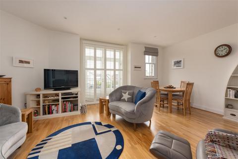 2 bedroom apartment for sale, Leander Court, Graystone Road, Tankerton, Whitstable