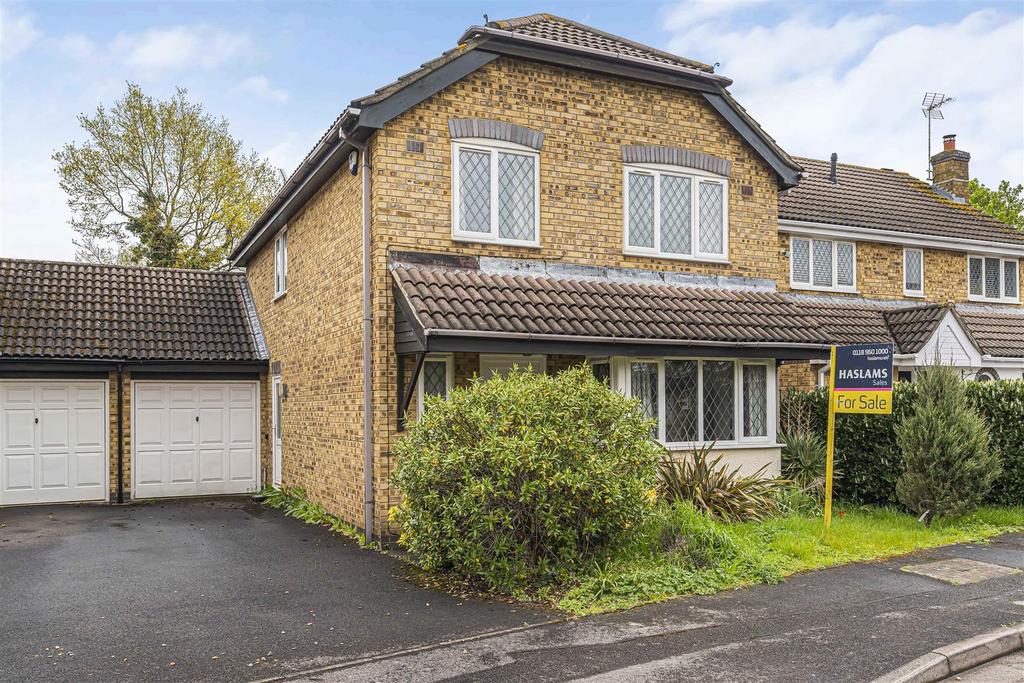 Turnstone Close, Winnersh, Wokingham 4 bed semidetached house for sale