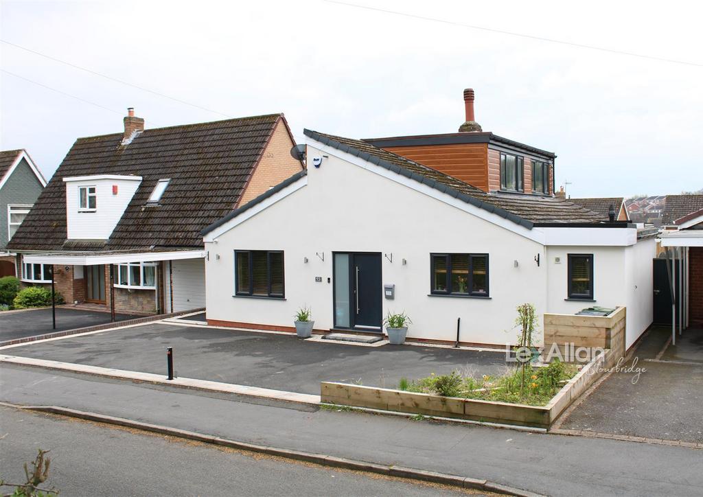 Lawnswood Road, Wordsley, Stourbridge 4 bed detached house £525,000