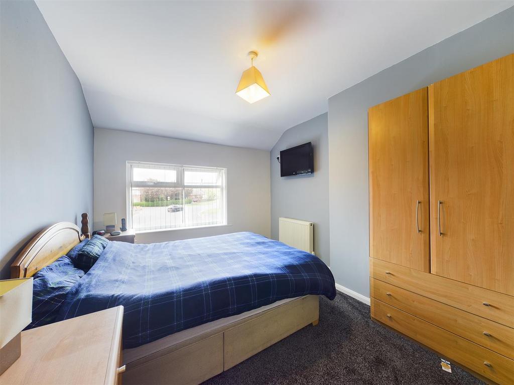 Bedroom: