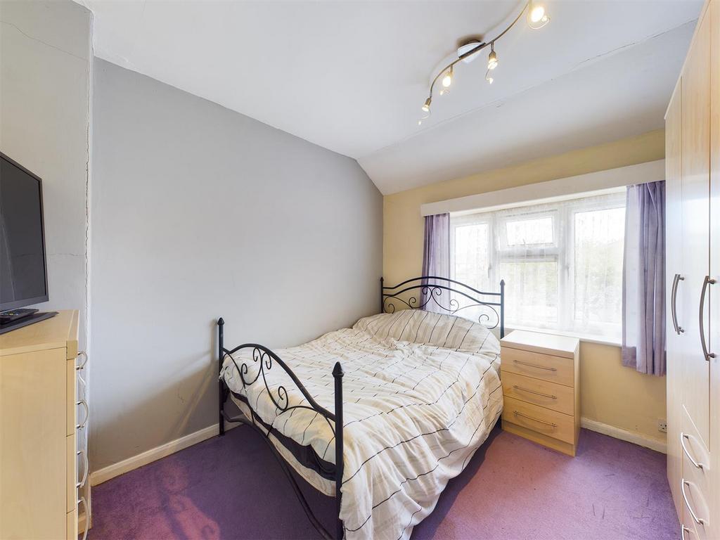Bedroom: