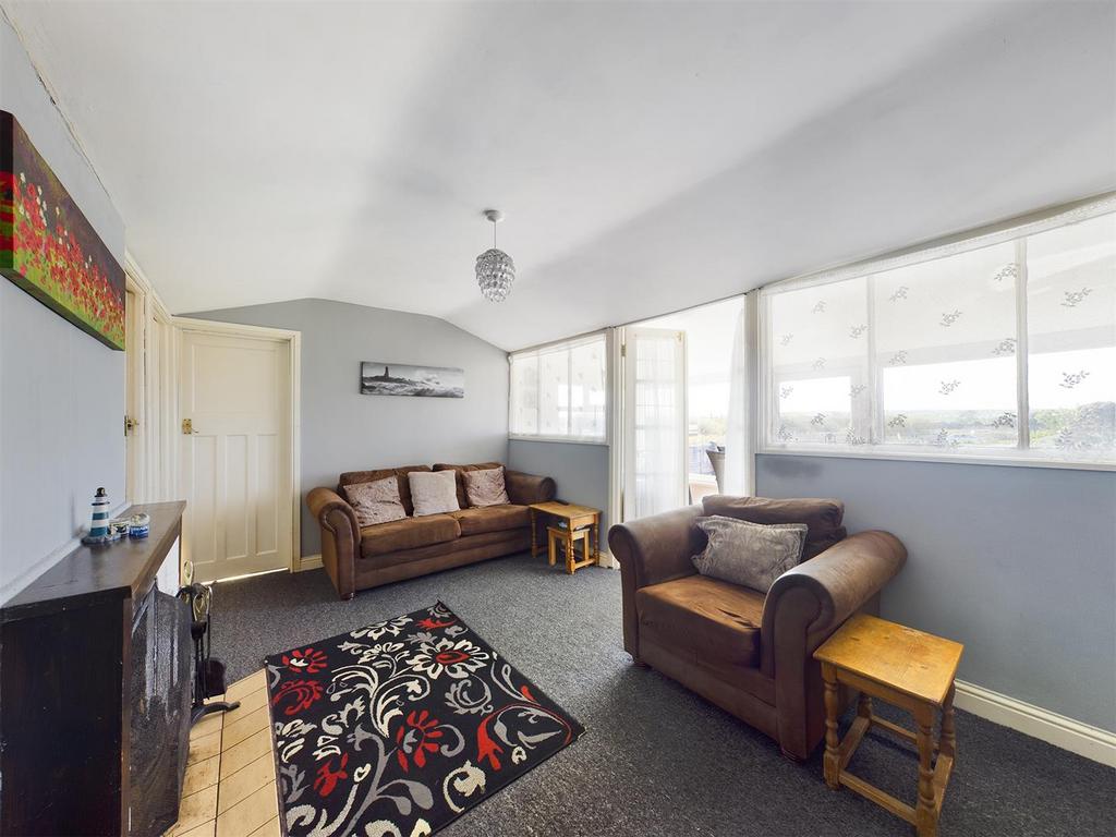 Lounge: