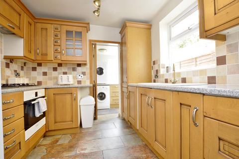 40 Perth Road, London, E13 9DS