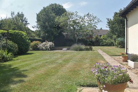 5 bedroom detached bungalow for sale, Whitehill Road, Meopham