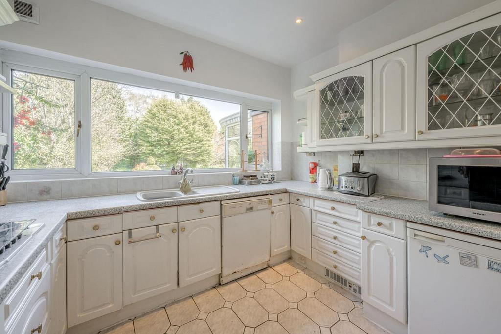 Kitchen Breakfast Room 4