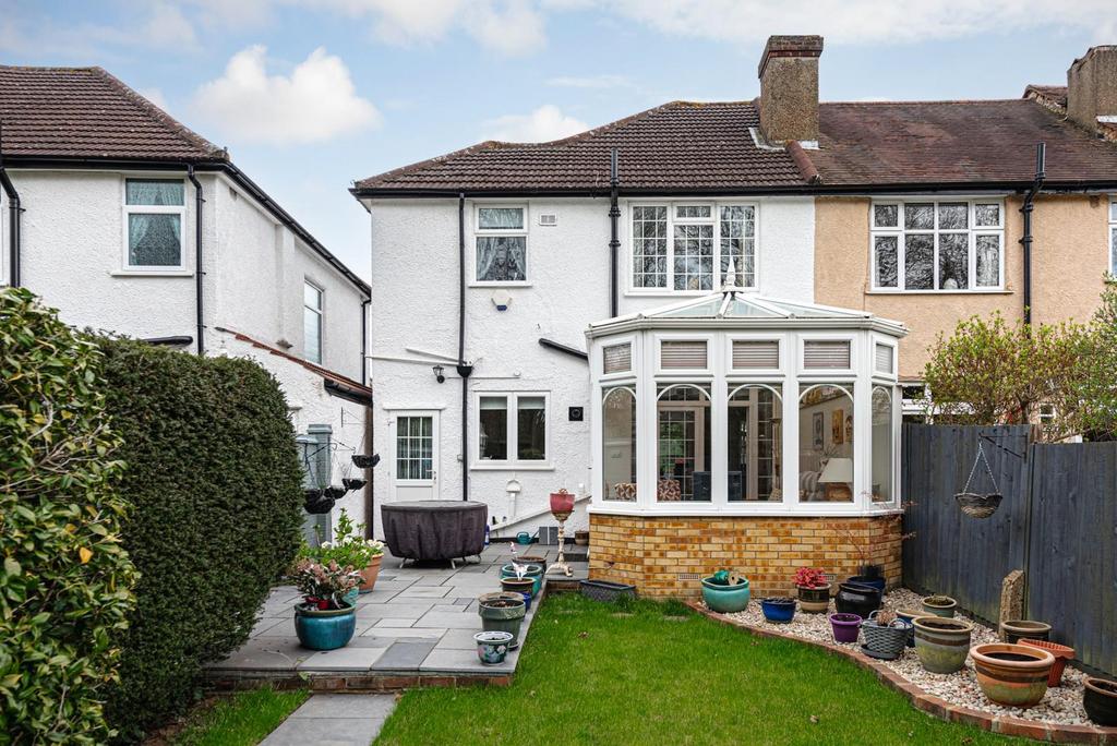 Stoneleigh ave
