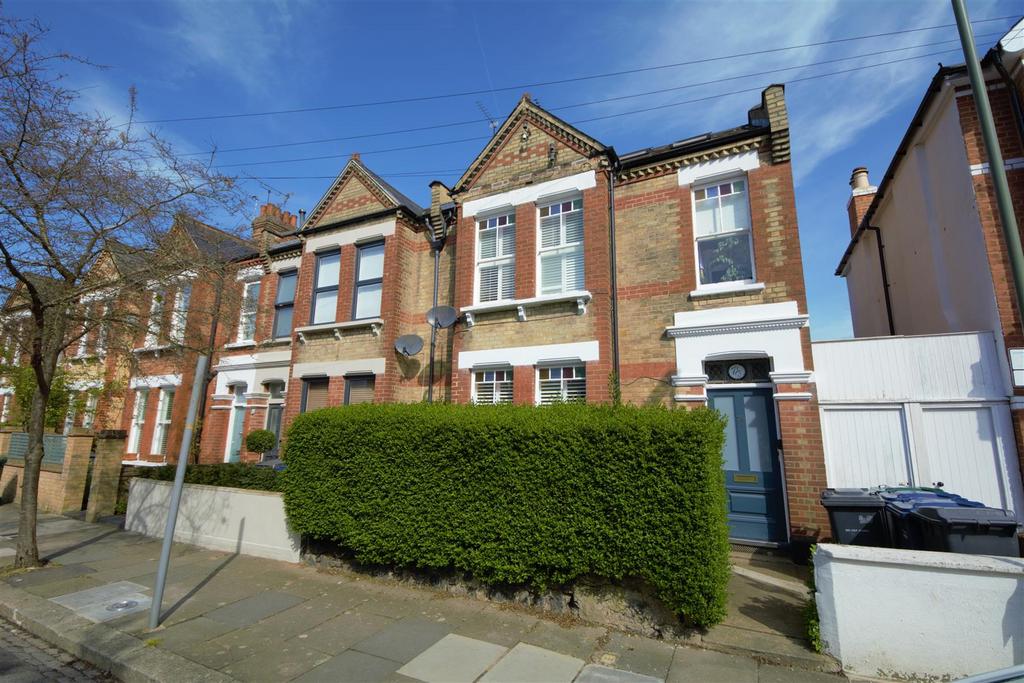 Leicester Road, East Finchley, N2 3 bed apartment £725,000