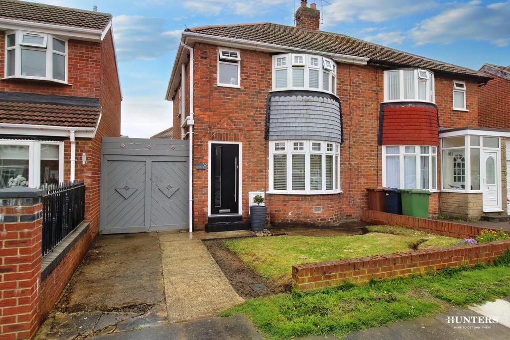 Staveley Road, Seaburn Dene, Sunderland SR6 3 bed house for sale £225,000