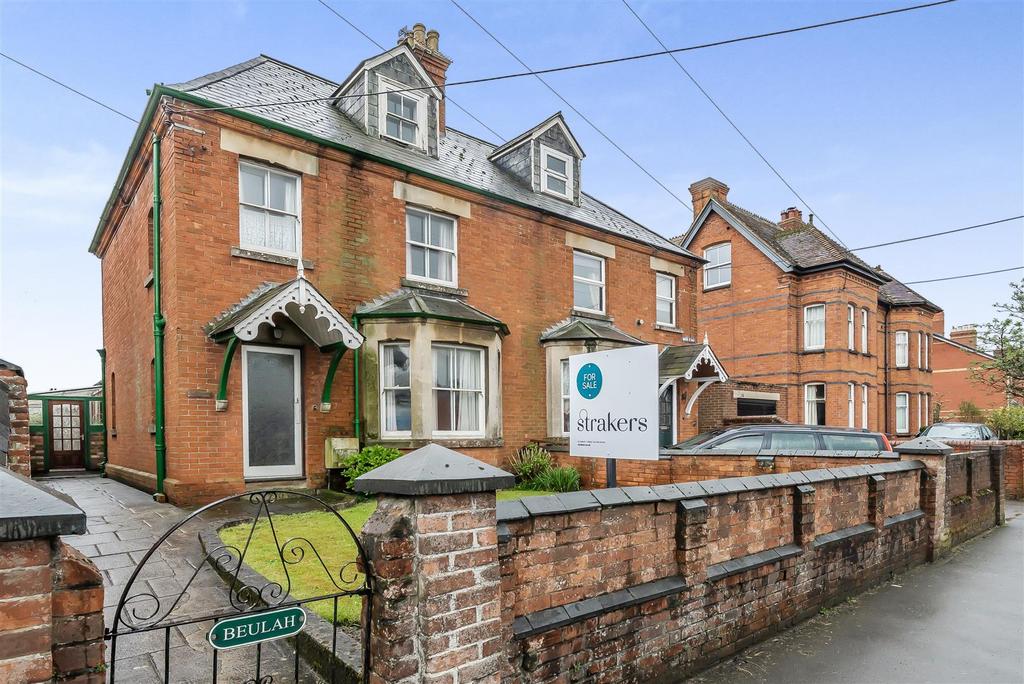 Bath Road, Devizes 3 bed semidetached house £325,000