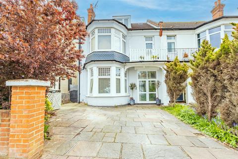 5 bedroom semi-detached house for sale, Ailsa Road, Westcliff-On-Sea