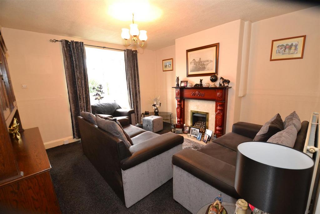 Bradford Road, Clayton, Bradford 3 bed townhouse for sale £175,000