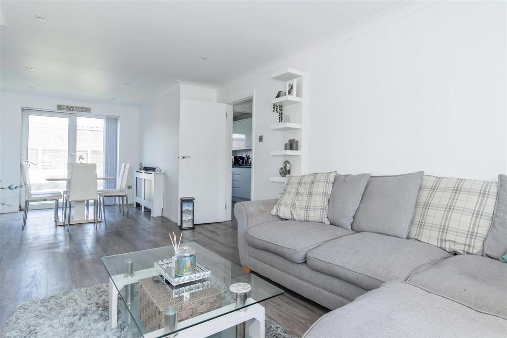 Dankton Gardens, Sompting, Lancing 3 bed terraced house for sale £350,000