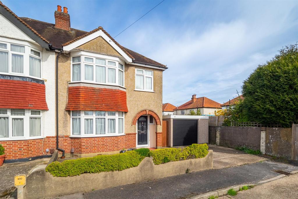 Milton Close, Sutton 3 bed semidetached house for sale £600,000