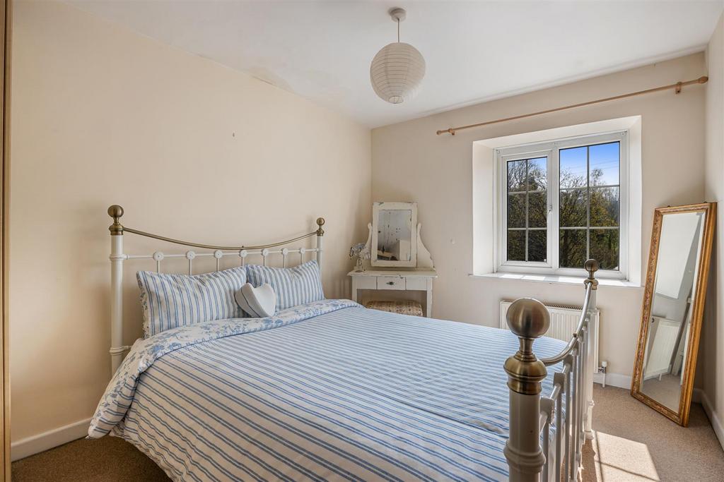 A19 - Coombe Shute Cottage - 230421.jpg