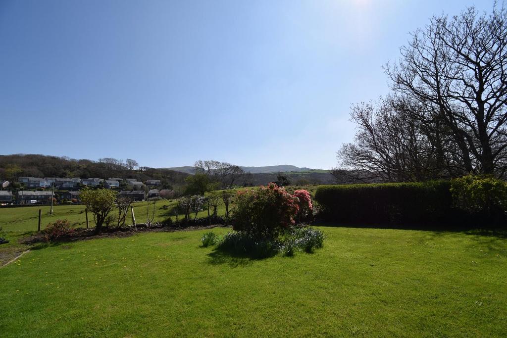 Front Garden.JPG