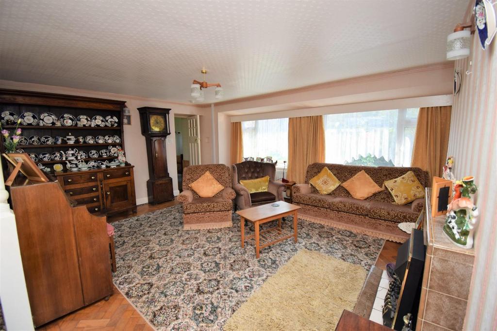 Living Room.jpg