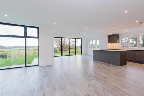 4 bedroom detached house for sale, Moor Common, High Wycombe HP14