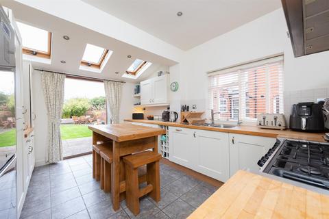 35 Beaconsfield Road, Basingstoke, RG21 3DQ