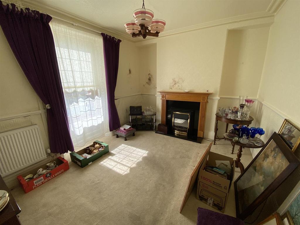 Elkington Road, Burry Port 2 bed end of terrace house for sale £199,950