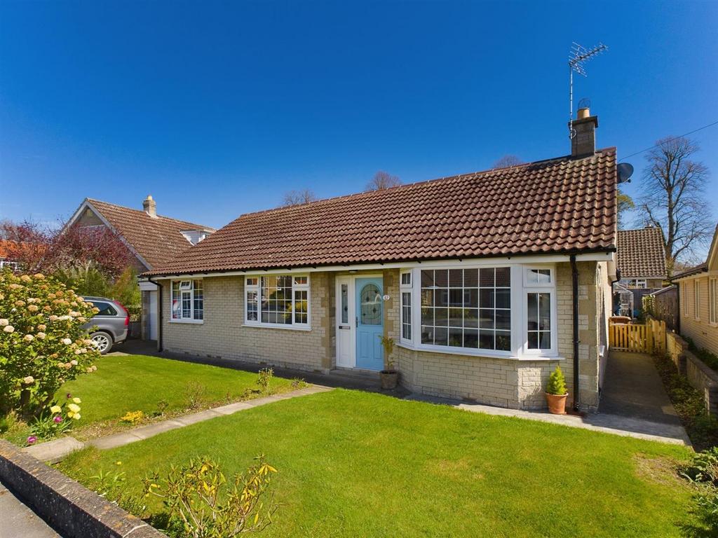 23 Rosamund Avenue, Pickering, North Yorkshire YO18 7HF 4 bed detached