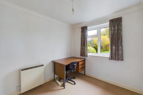 18 Castle Road, Thornton Le Dale, Pickering, YO18 7TR