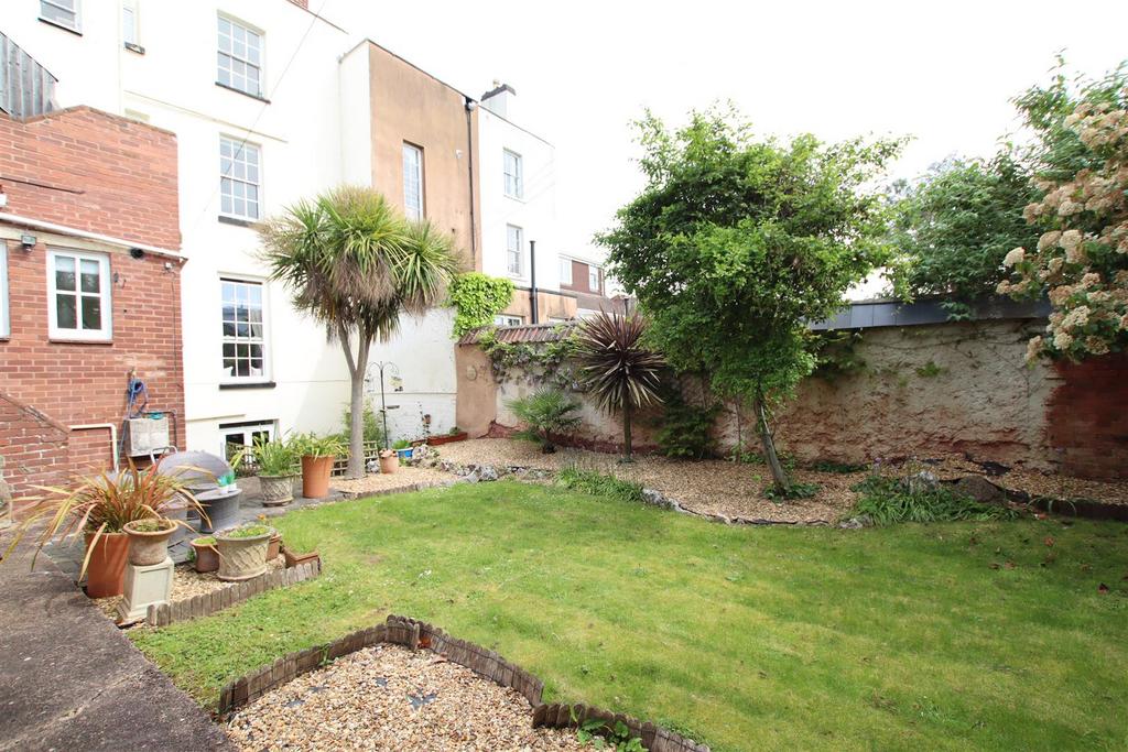 Garden..JPG