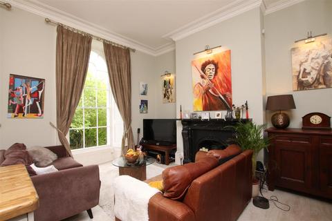 3 bedroom flat for sale - Regents Park, Heavitree, Exeter