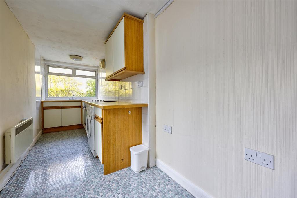 Kitchen 01.jpg