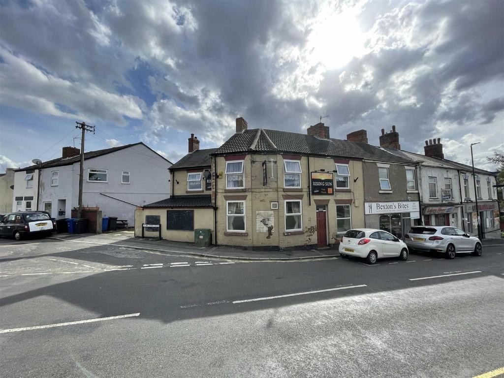 High Street, New Whittington... Pub £1,500 pcm (£346 pw)