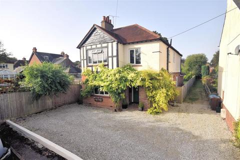 4 bedroom detached house for sale, Nightingale Road, Wendover HP22