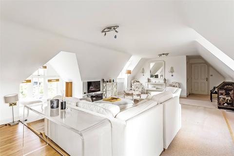 3 bedroom apartment for sale - Church Lane, Newdigate, Dorking, Surrey, RH5