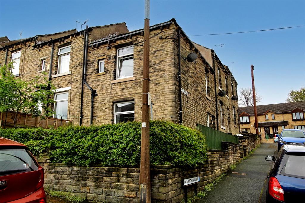 Beaumont Avenue, Moldgreen, Huddersfield HD5 8HD 2 bed character